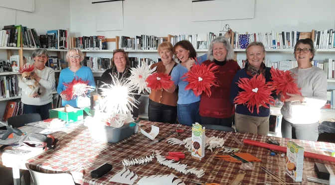 La bibliothèque s’orne de cœurs